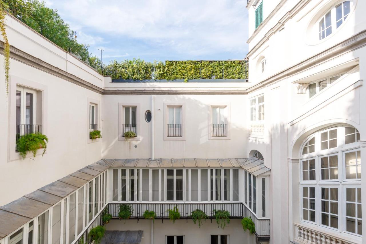Dimora Doria D'Angri Bed and Breakfast Νάπολη Εξωτερικό φωτογραφία
